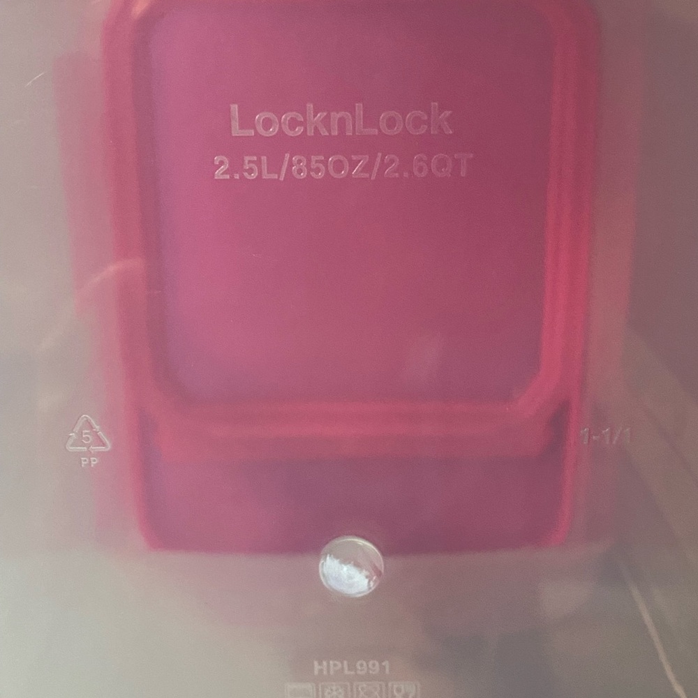 LocknLock Food Storage Container - Picture 3 of 3